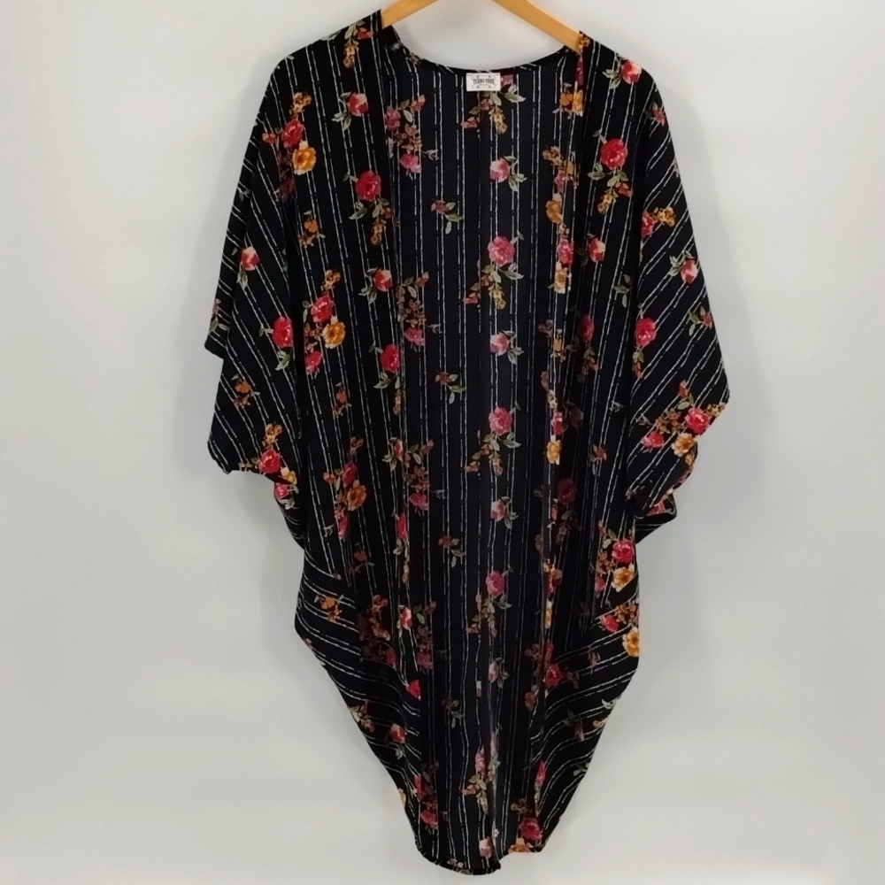 Texas True Threads open cardigan round bottom size large black w floral print